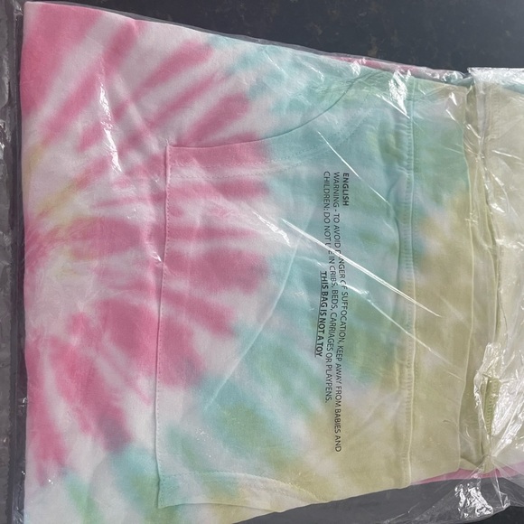 Brand New in Bag - Steve Madden Lightweight Tye Die Hoodie with pockets! - Picture 3 of 3